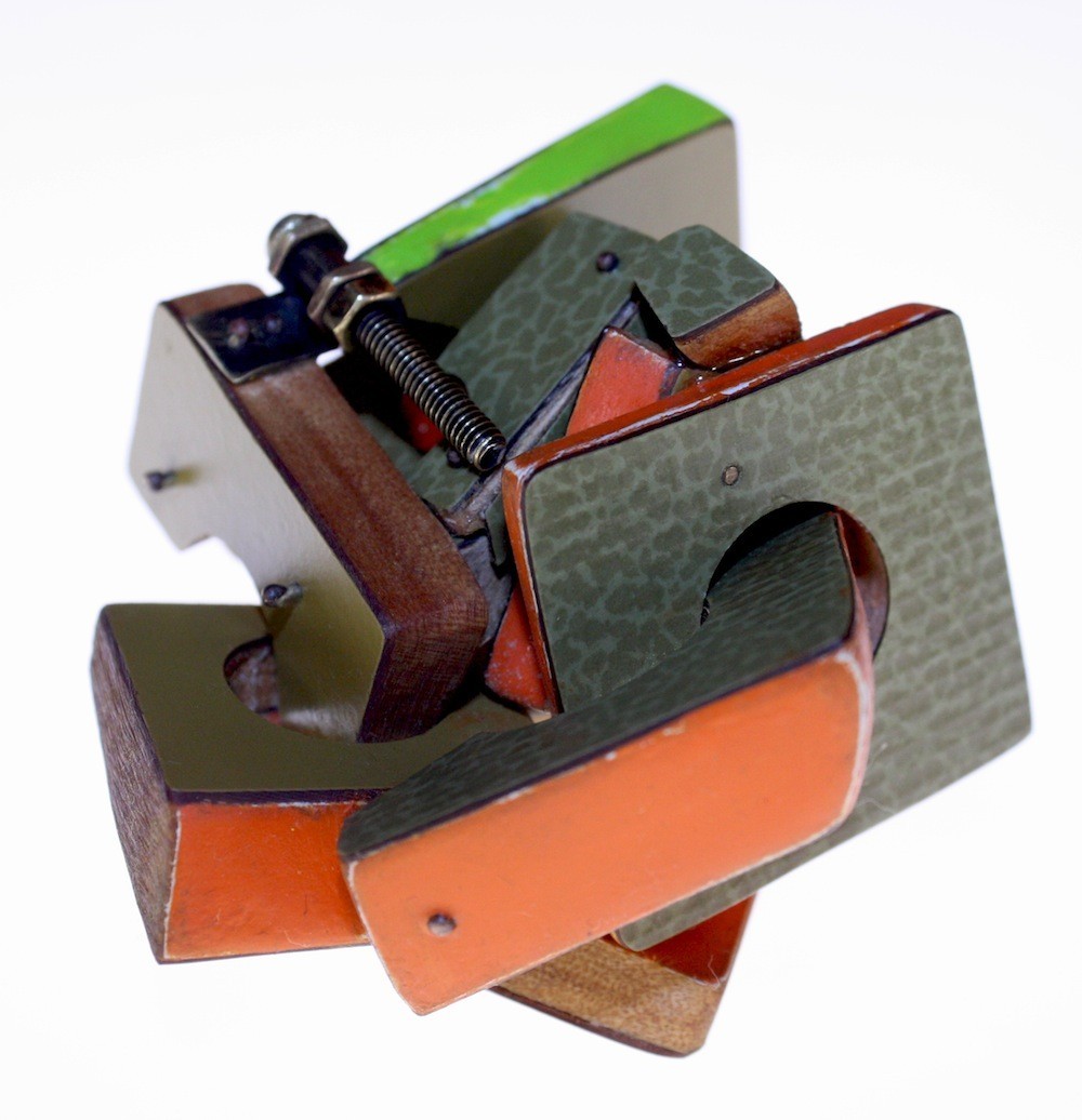 Sarah Walkerholt orangebrooch 2015 kauri 80x80mm 580 web1